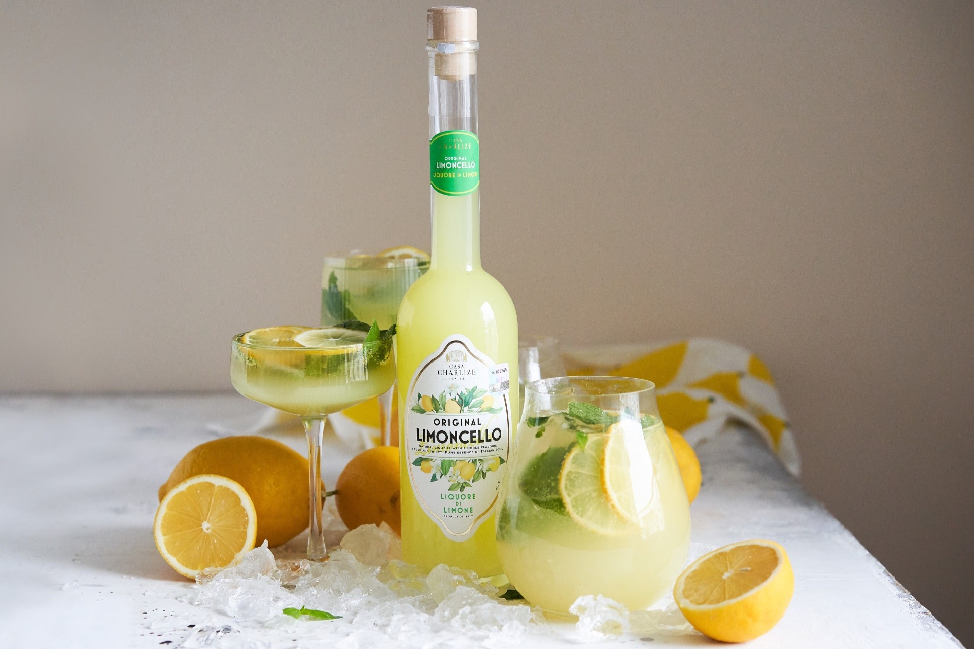 Casa Charlize Limoncello sangrija ar baziliku