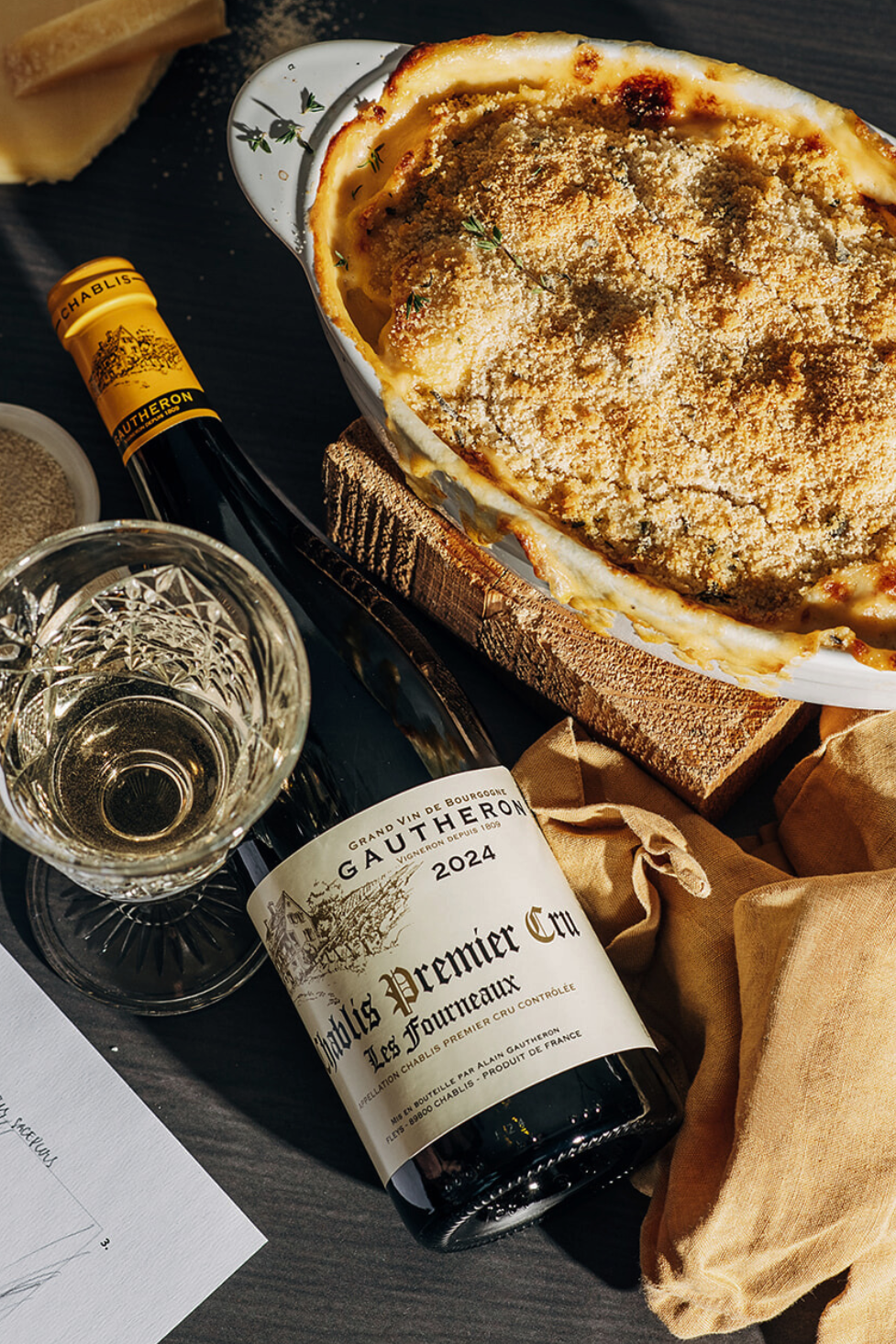 Ziedkāposta sacepums ar ķiploku konfiti un siera mērci