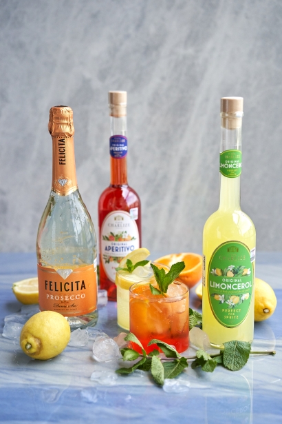 Casa Charlize Aperitivo Spritz kokteiļa recepte